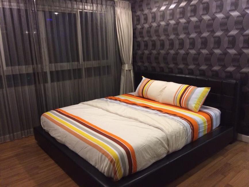 The Clover เตียงนอน.jpg