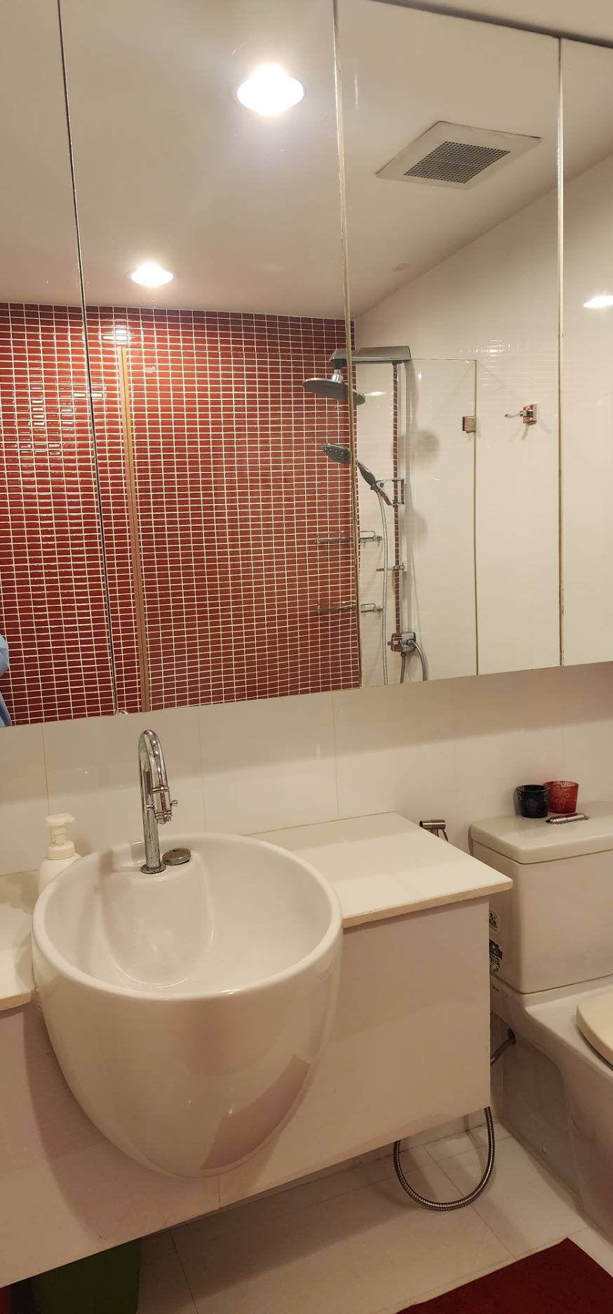 Life @ Ratchada - Suthisan อ่างล้างหน้า.jpg