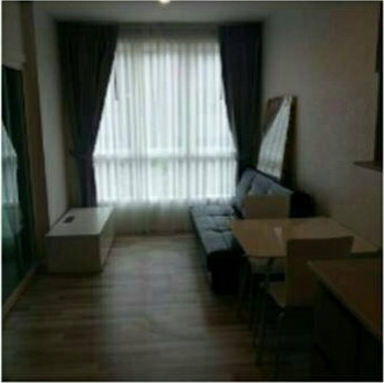 The Key Sathorn-Ratchapruek โซฟา.jpg