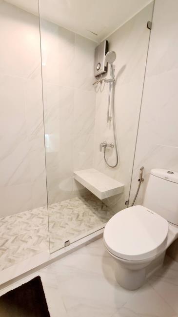 Lumpini Suite Sukhumvit 41 ห้องน้ำ.jpg