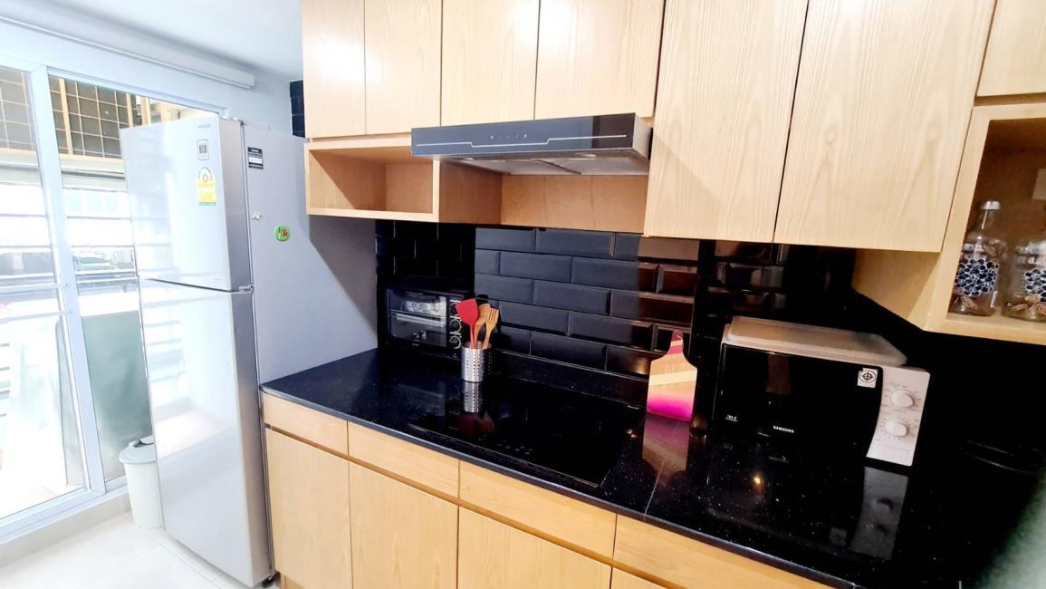 Lumpini Suite Sukhumvit 41 ครัว.jpg