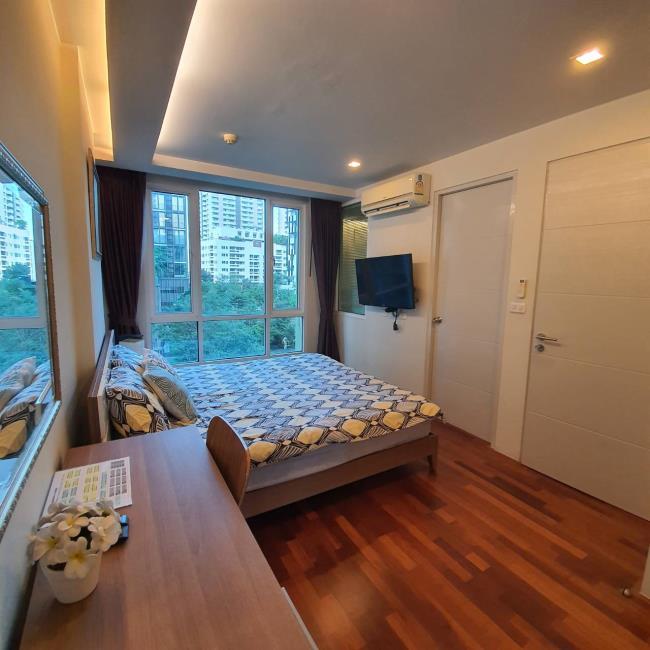 เบเวอรี่ 33 ภายในห้อง.jpg