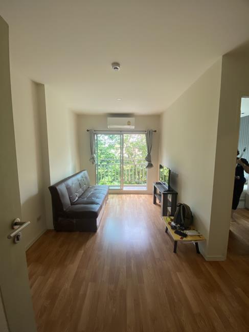 Lumpini Ville Sukhumvit 76 - Bearing Station 2 โซฟา ทีวี.jpg