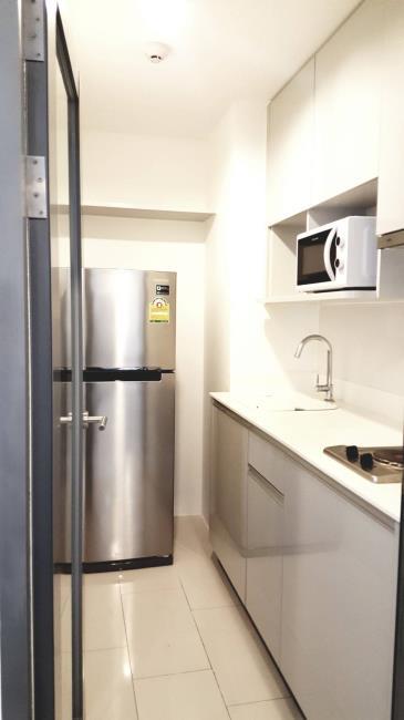 Ideo Mobi Sukhumvit ครัว.jpg
