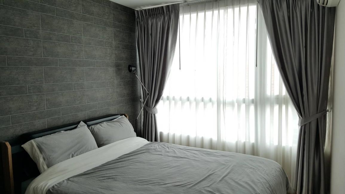Mayfair Place Sukhumvit 64 เตียง.jpg