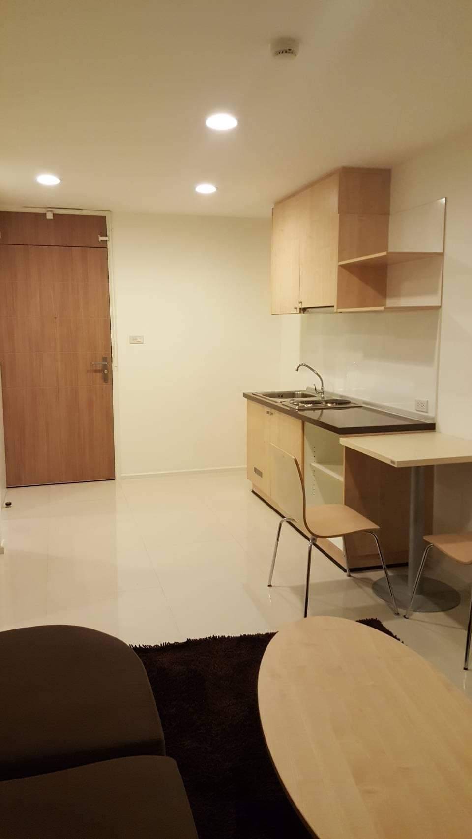 Whizdom @ Punnawithi Station  ครัว.jpg
