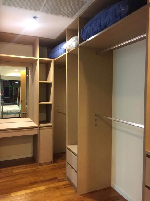 Amanta Lumpini ตู้เสื้อผ้า.jpg