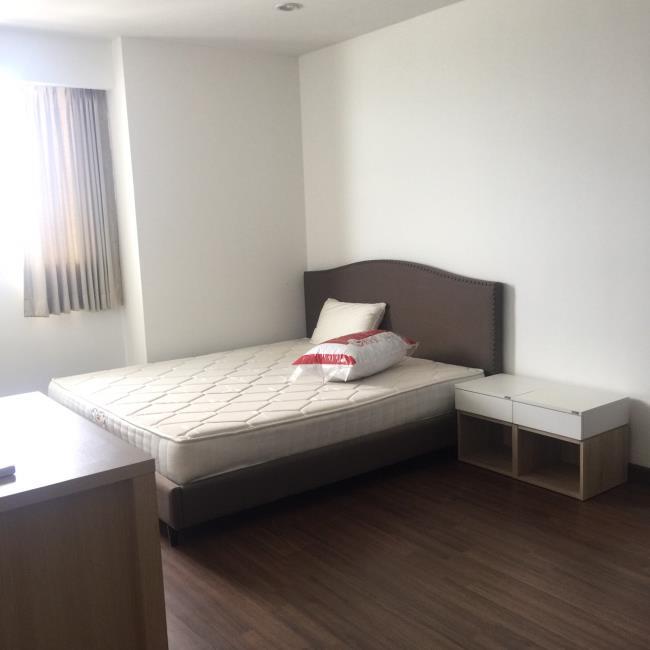 Supalai Prima Riva เตียง.jpg