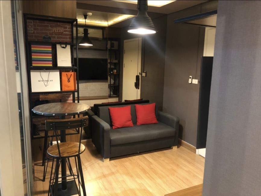 Aspire Rama 4 โตีะอาหาร โซฟา.jpg