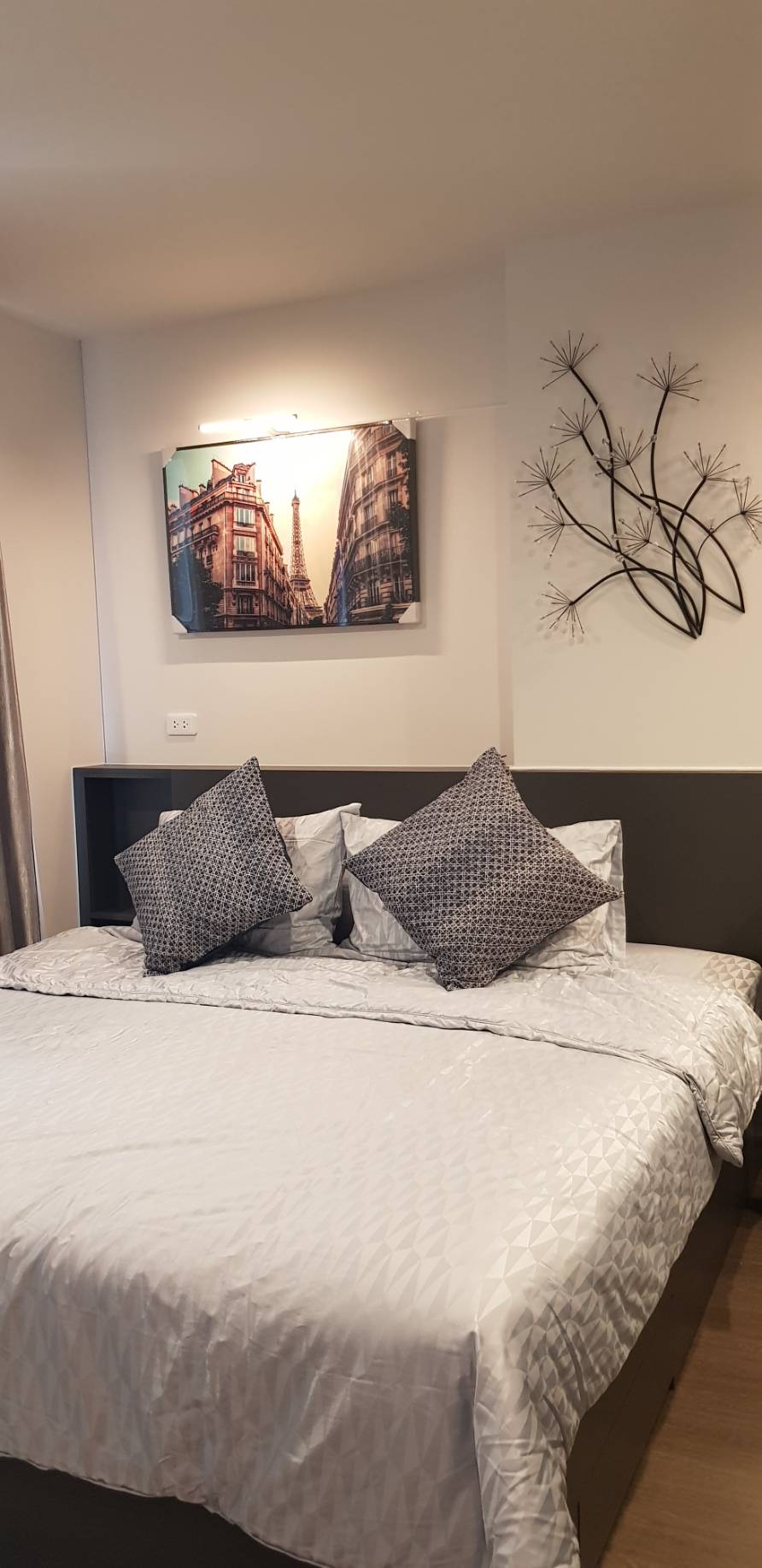 Ideo Phaholyothin Chatujak เตียงนอน.jpg