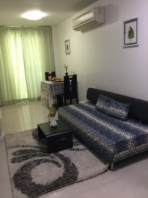 The Clover  โซฟา โตีะอาหาร.jpg