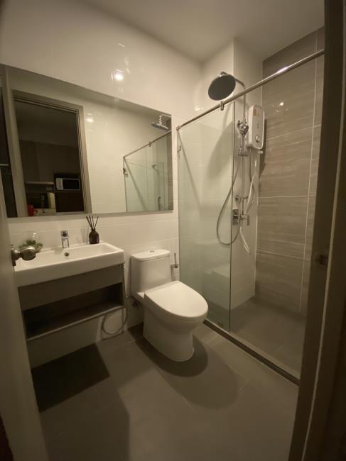 Knightsbridge Prime Onnut  ห้องน้ำ.jpg