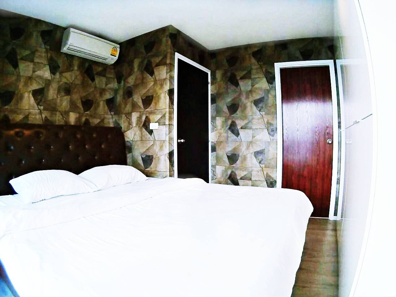 Knightsbridge Bearing  เตียง.jpg