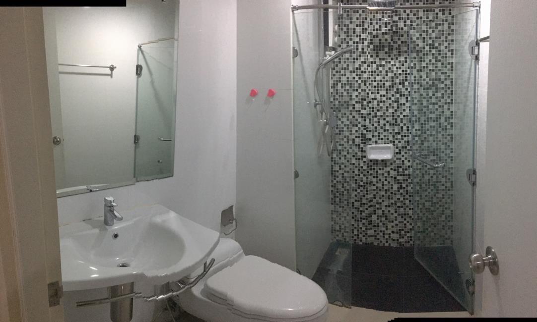 Metro Sky Ratchada ห้องน้ำ.jpg