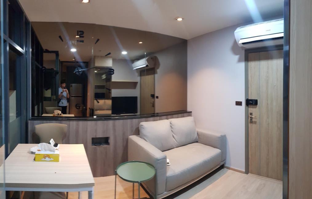 IDEO O2 โซฟา.jpg