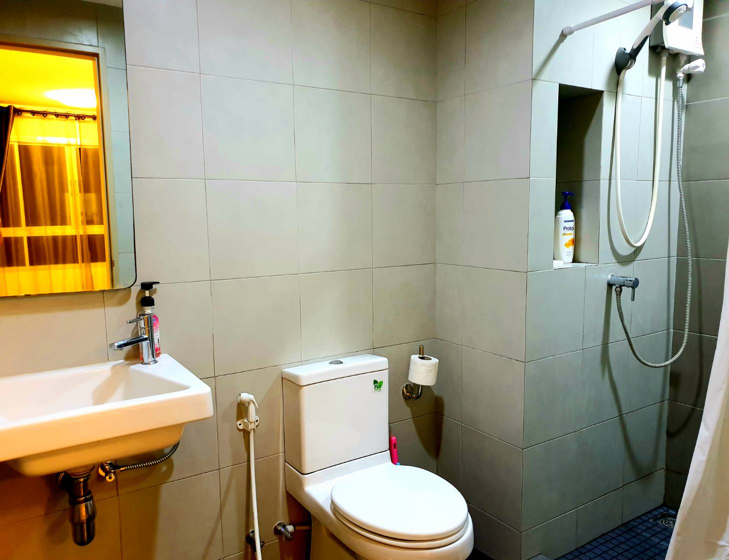 Elio Condo Sukhumvit 64 ห้องน้ำ.jpg
