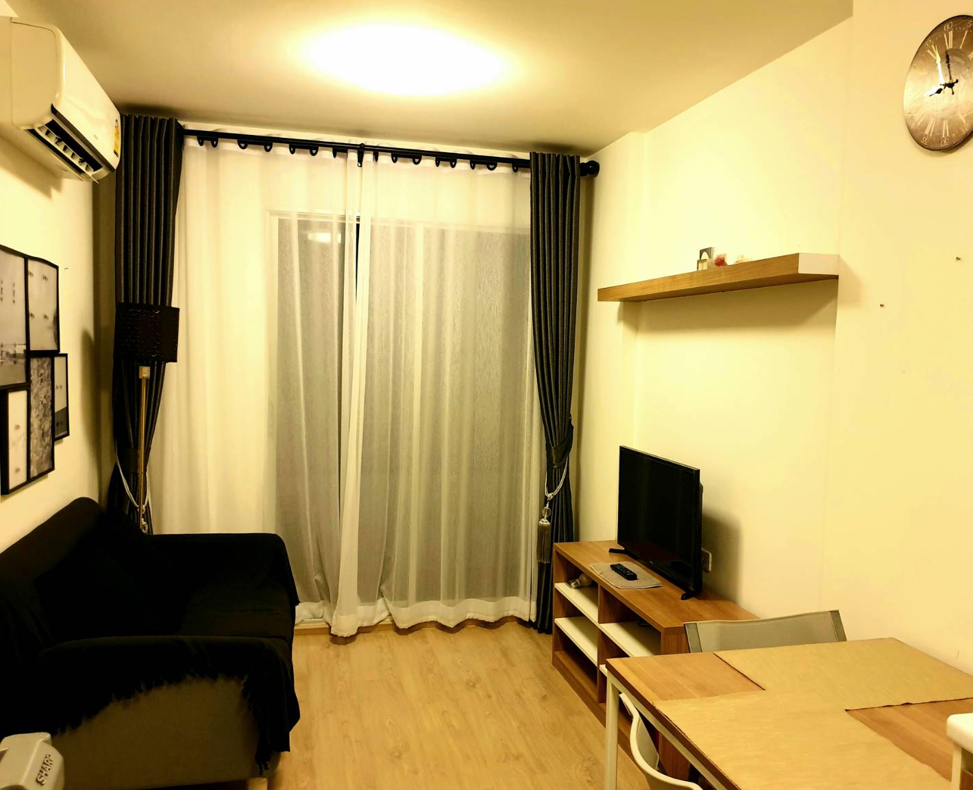 Elio Condo Sukhumvit 64 ทีวีโซฟา.jpg