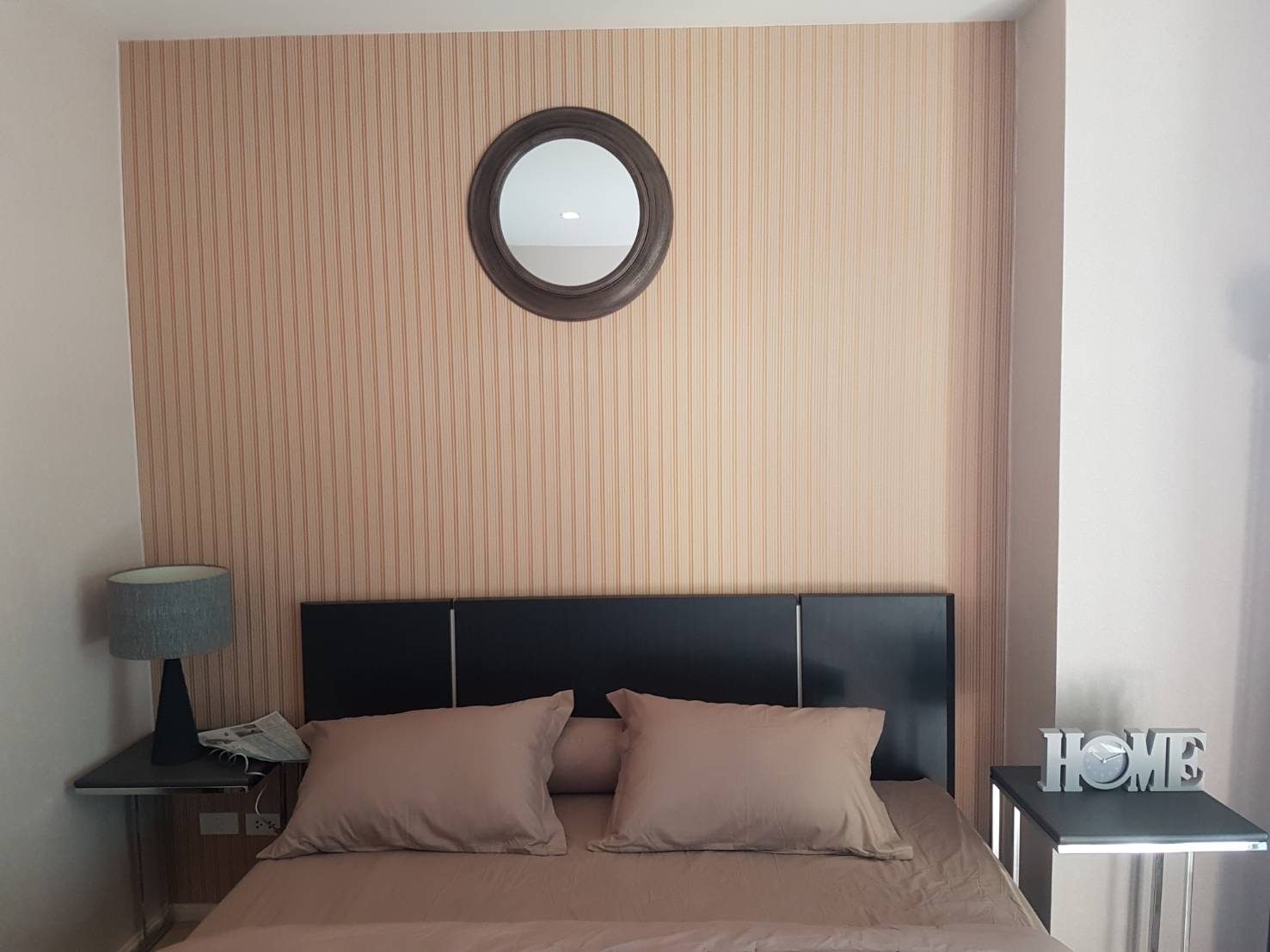 Noble Solo หัวเตียง.jpg