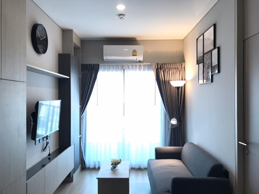 Lumpini Suite Dindaeng - Ratchaprarop ทีวี โซฟา.jpg