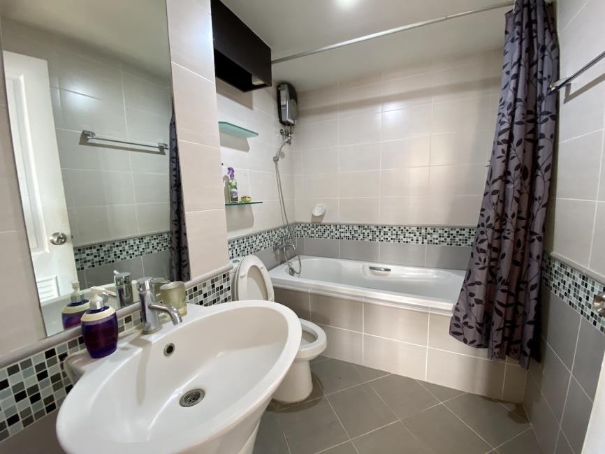 The Waterford Sukhumvit 50 ห้องอาบน้ำ.jpg