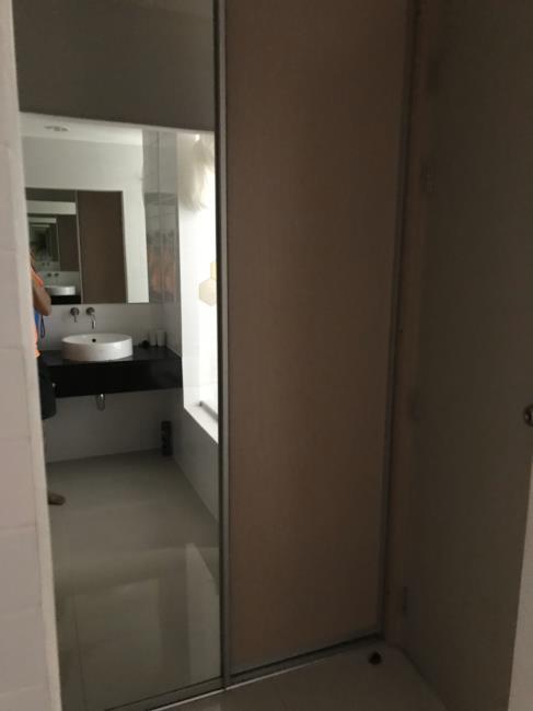 Ideo Mix Sukhumvit 103 ตู้เสื้อผ้า.jpg