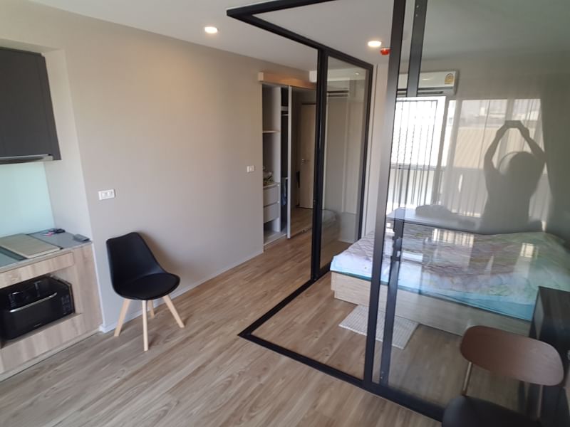 Blossom Condo @ Sathorn-Charoenrat ภายในห้อง.jpg