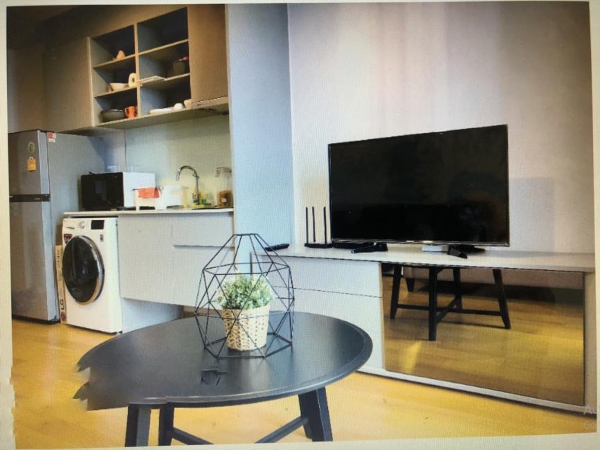 Noble Revo Silom ทีวี ครัว.jpg