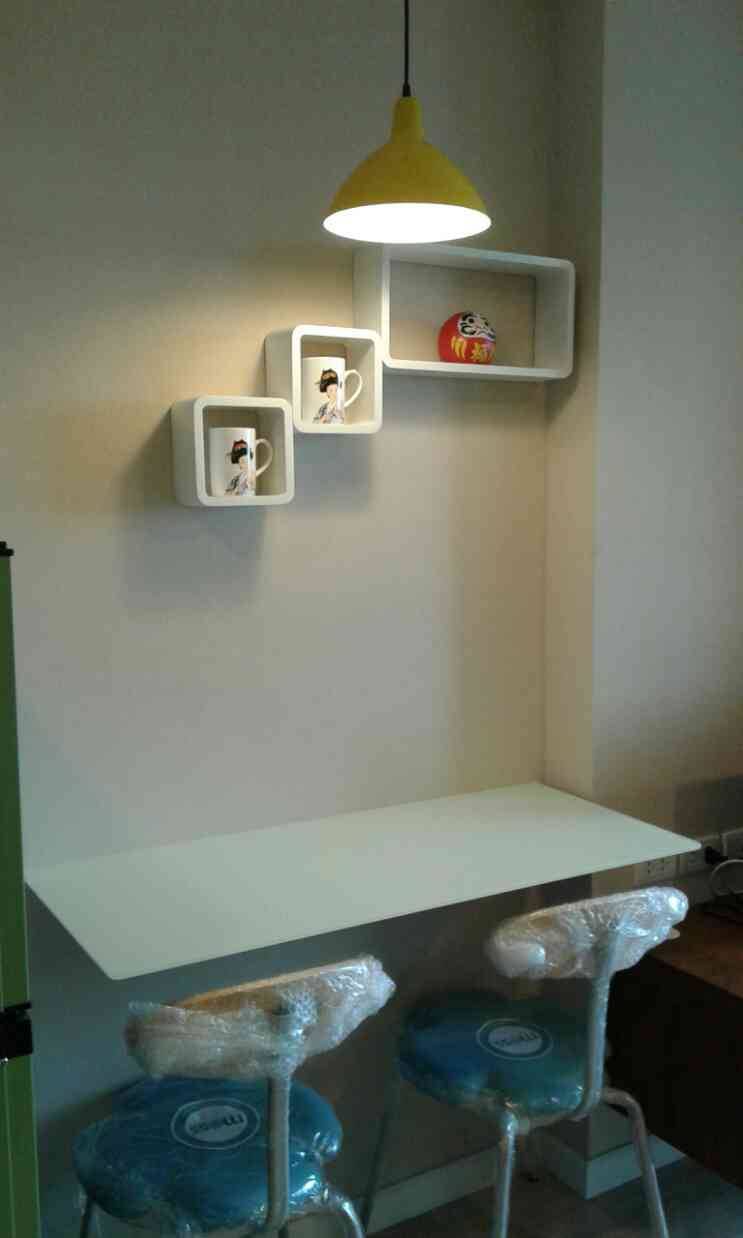 Metro Luxe Rama 4 โตีะอาหาร.jpg