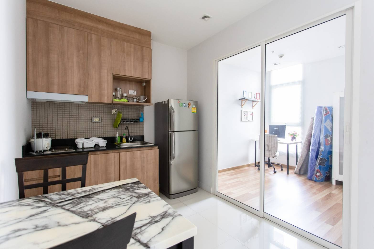 Ideo Verve Ratchaprarop ครัว.jpg