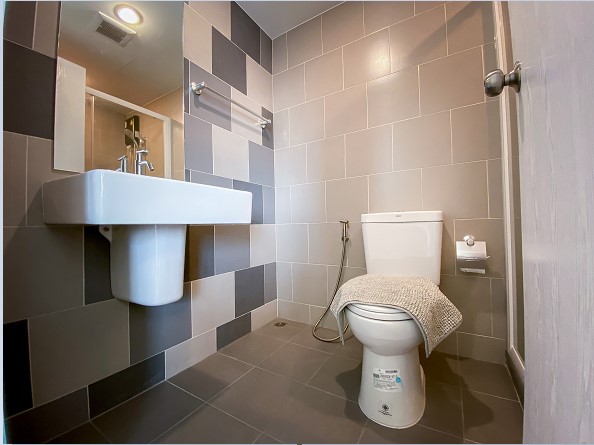 Chewathai Phetkasem 27  ห้องน้ำ.jpg