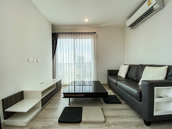 Chewathai Phetkasem 27  โซฟา ชั้นวางทีวี.jpg