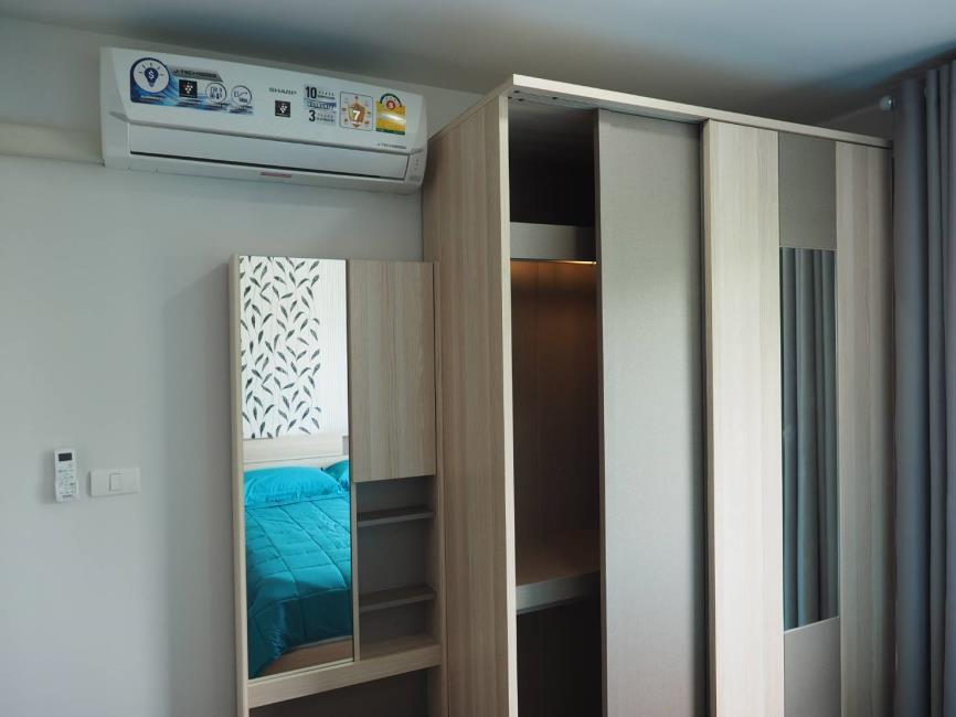 Regent Home Sukhumvit 81 ตู้เสื้อผ้า.jpg