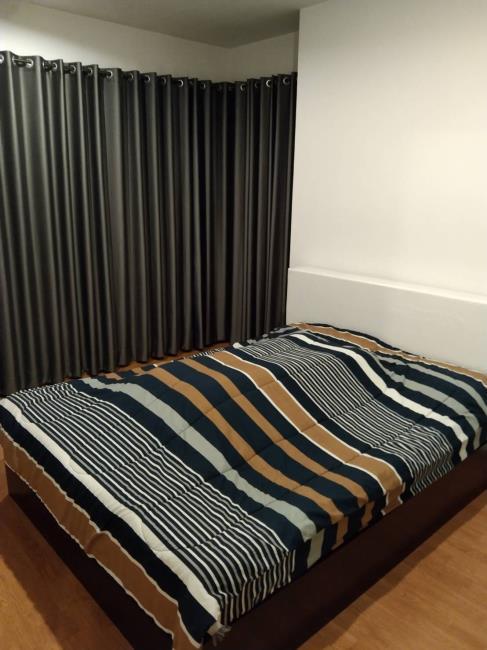 The Parkland Phetkasem Condominium เตียง.jpg