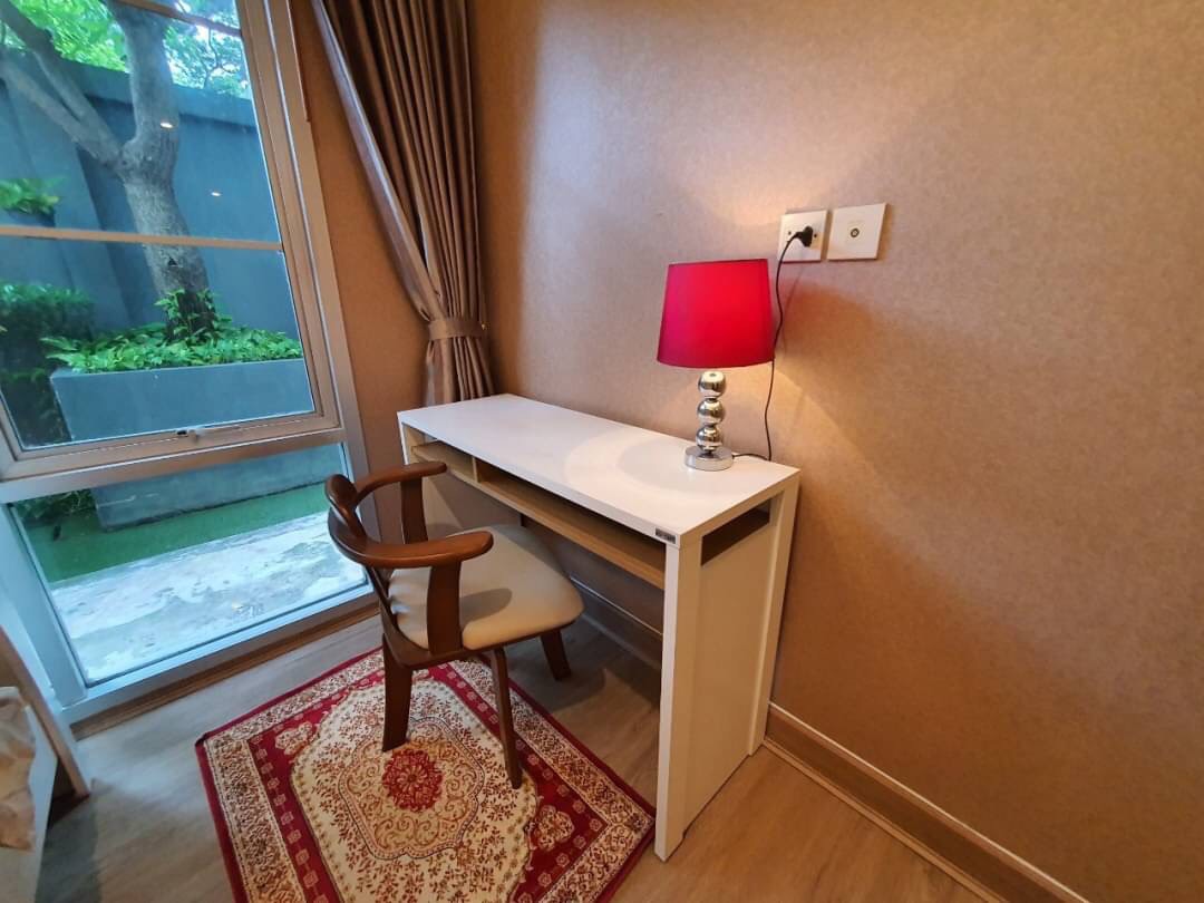 Maestro 39 โตีะทำงาน.jpg