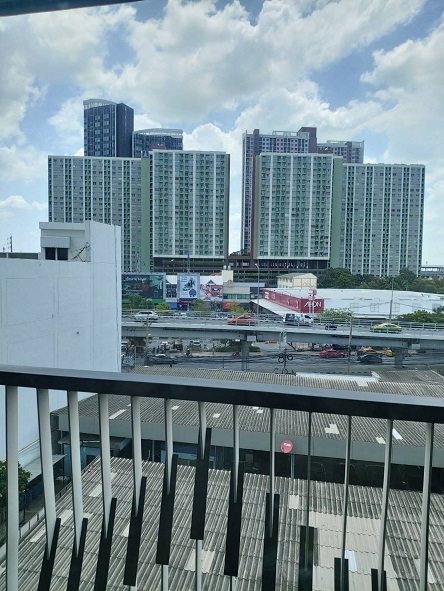 (อัสสกาญจน์เพลส ศรีนครินทร์) ระเบียง (2)-40.jpg