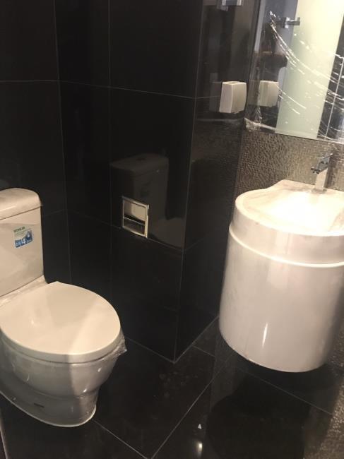 Room 55358_170822_0003.jpg