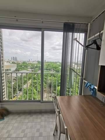 (เซ็นทริค ซีน รัชวิภา) ระเบียง.jpg