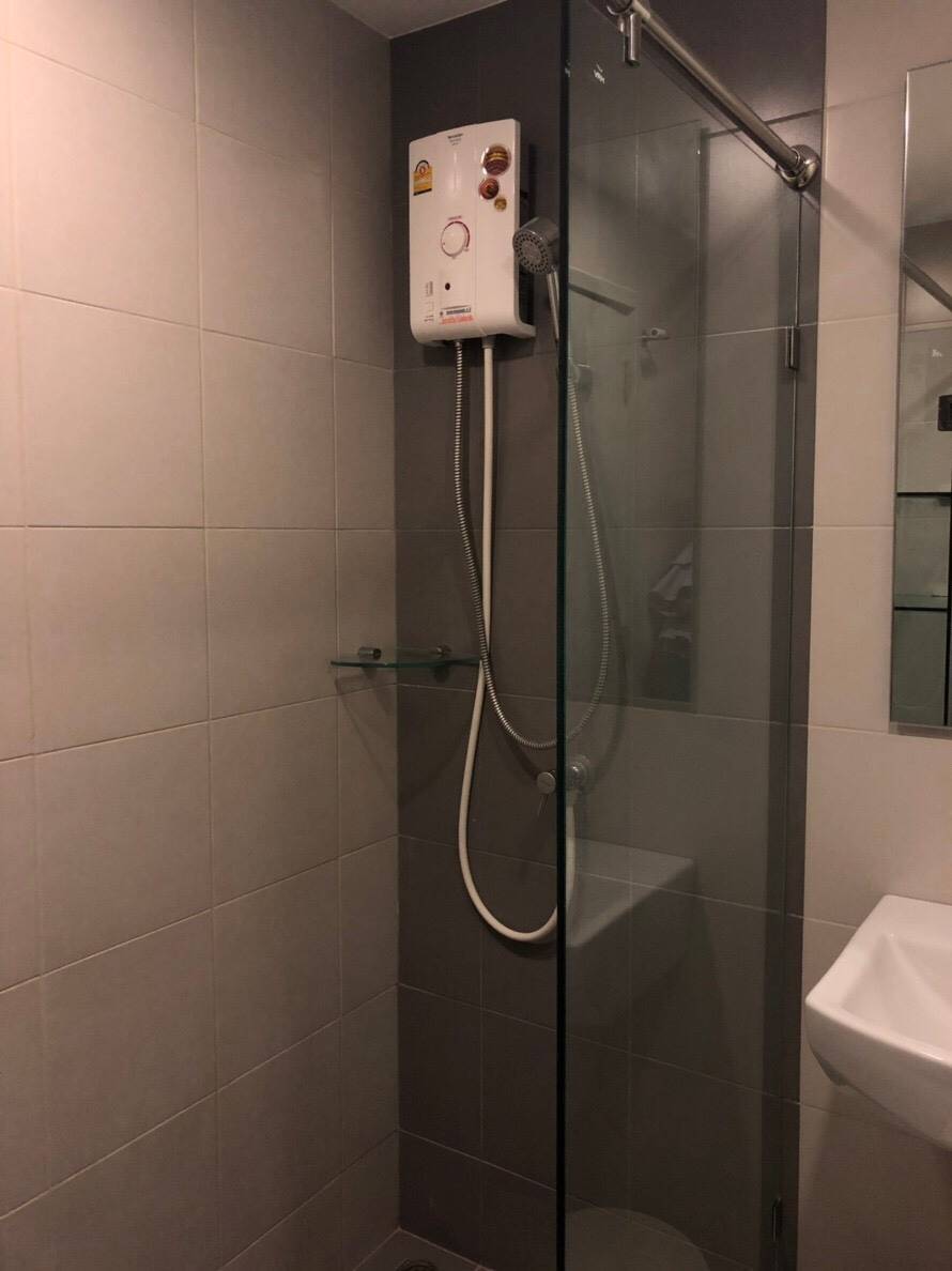 (ไอดีโอ สุขุมวิท 93) เครื่องทำน้ำอุ่น.jpg