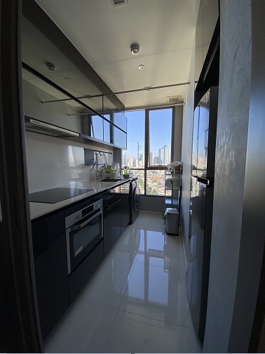 The Room Sathorn - St.Louis  ครัว.jpg