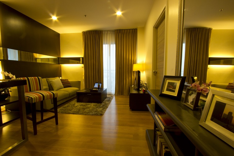 (ไฮฟ์ ตากสิน) ห้องนัง่ลเน-30.jpg