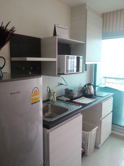 Life Ratchadapisek ครัว.jpg