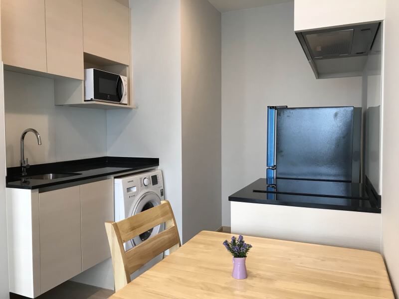 โนเบิล รีวอลฟ์ รัชดา  ครัว (2).jpg