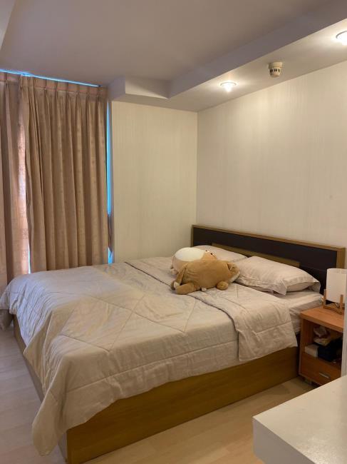 ซีนิธ เพลส แอท สุขุมวิท ห้องนอน.jpg