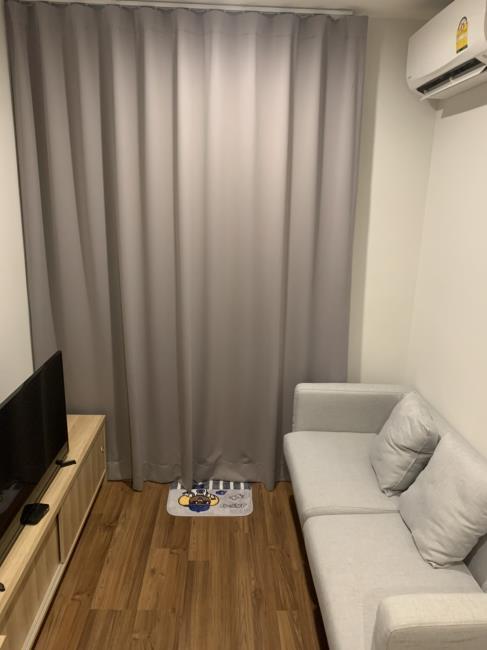 โนเบิล รีวอลฟ์ รัชดา 2  ห้องนั้งเล่น.jpg