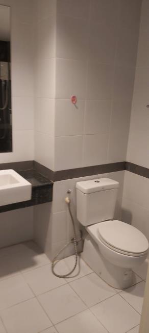 เอ สเปซ ไอดี อโศก-รัชดา  ห้องน้ำ.jpg