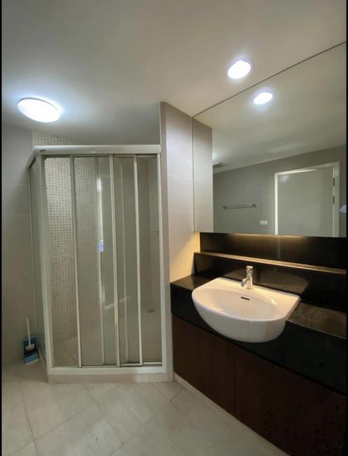 เซ็นทริค ซีน พหลโยธิน 9  ห้องน้ำ.jpg