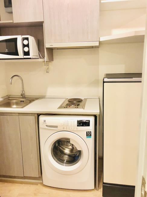 Ideo Wutthaka เครื่องซักผ้า.jpg