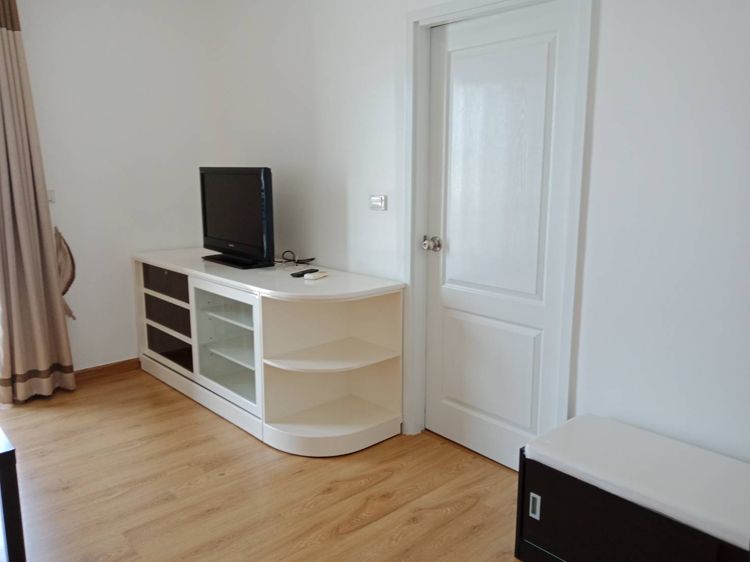 ไฮฟ์ สาทร  ทีวี.jpg