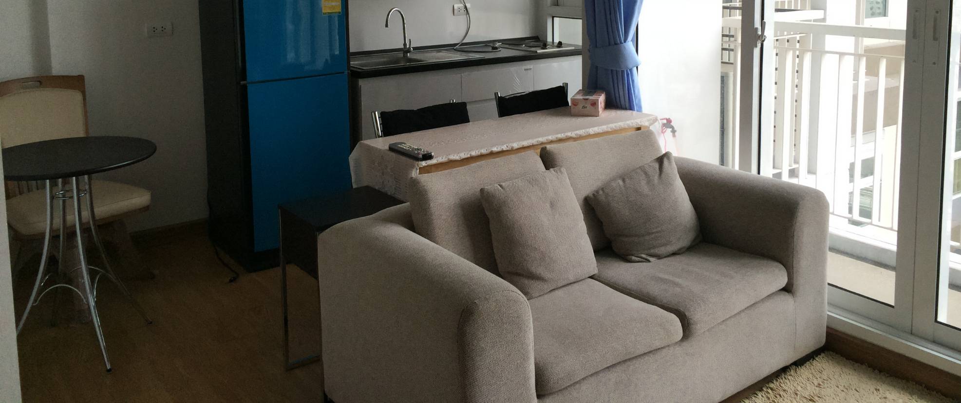 (เดอะ พาร์คแลนด์ แกรนด์ ตากสิน) โซฟา.jpg