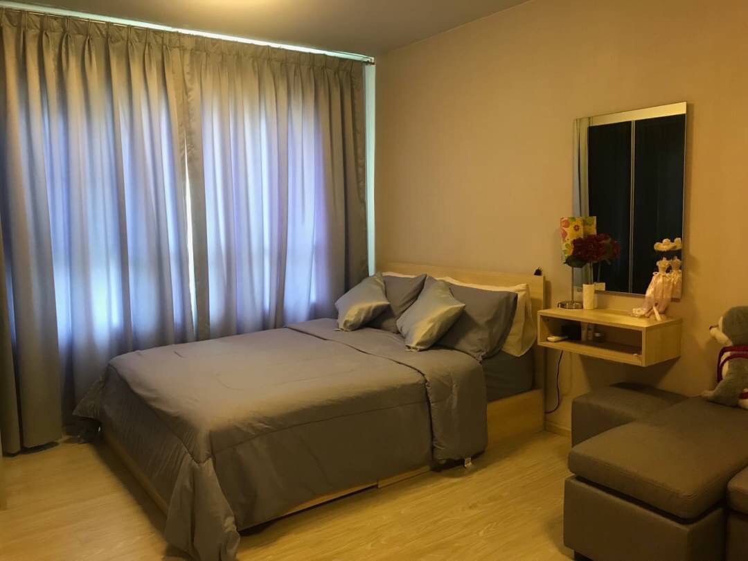 (แอสปาย สาทร-ตากสิน บริคโซน) เตียงนอน.jpg